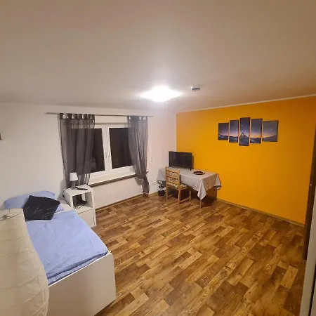 아파트 Monteurwohnung Uettinge *