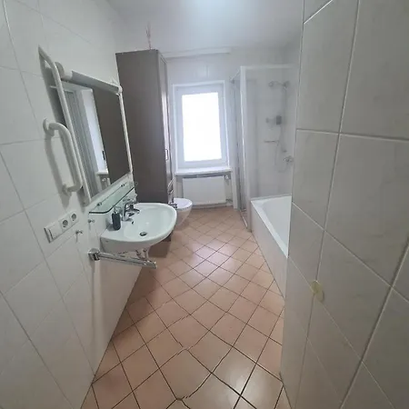 Monteurwohnung Uettinge 아파트 *